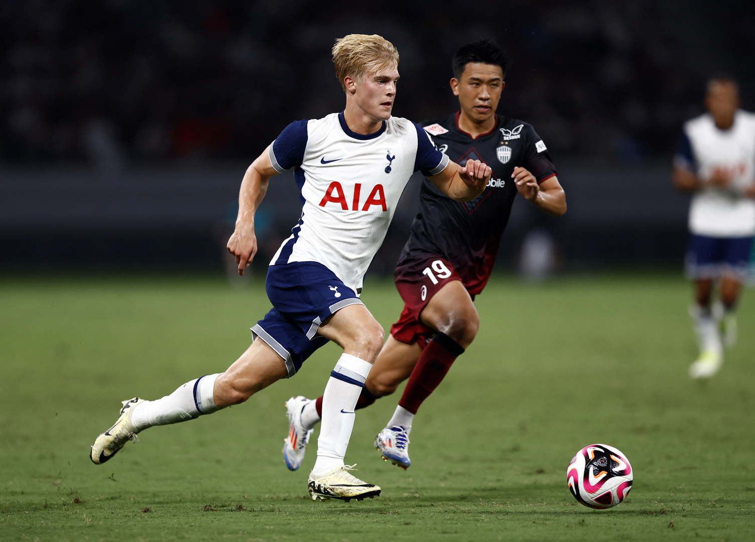 Treningskamper, unggutter og overganger